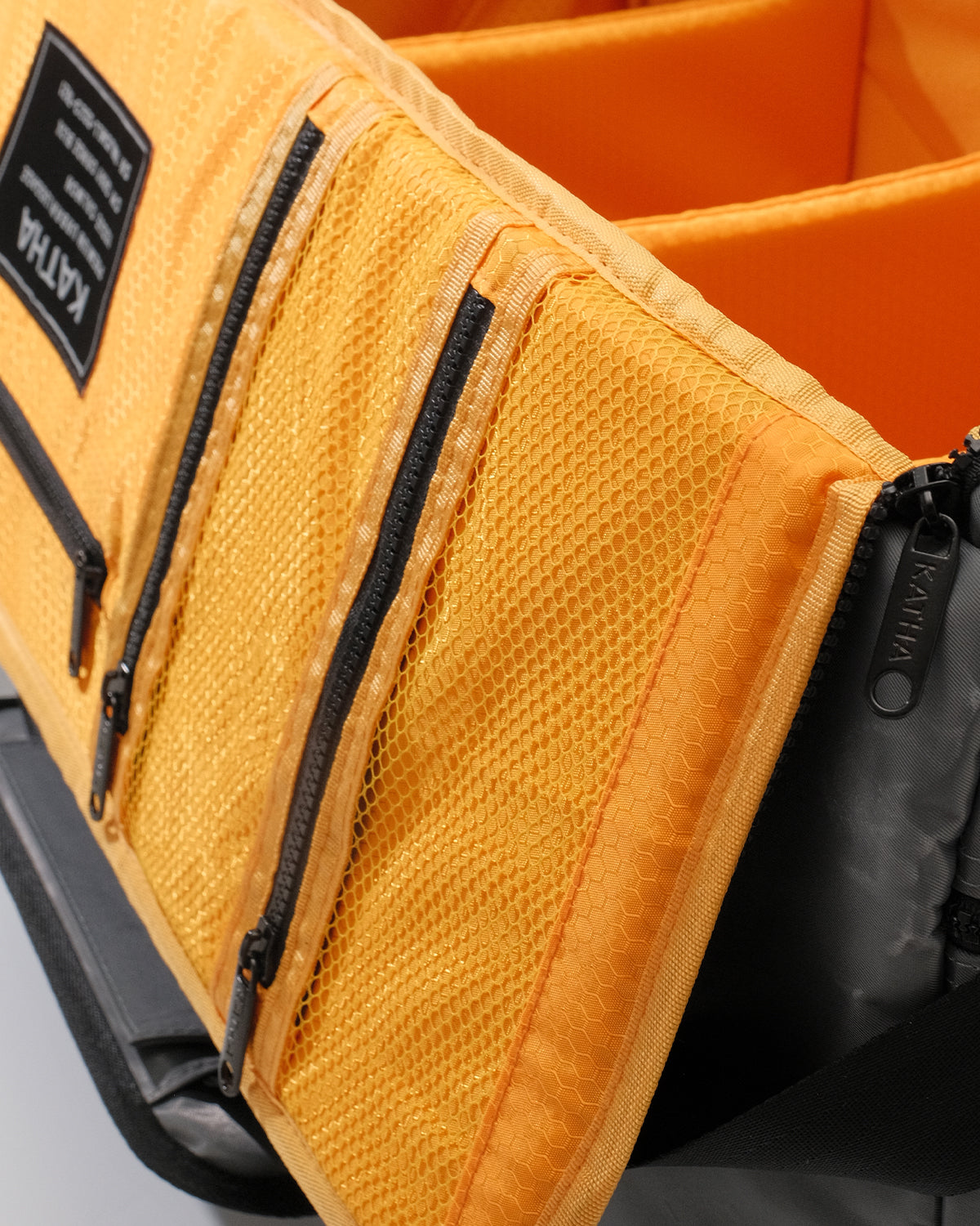 Katha Duffle v4 'Salmon'